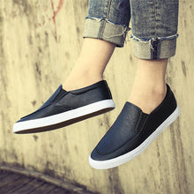 Load image into Gallery viewer, Leisure Men Pu Leather Flats Shoes Slip On Outdoor Casual Shoes Low Top Lazy Shoes Non Slip Loafers Moccasins For Male
