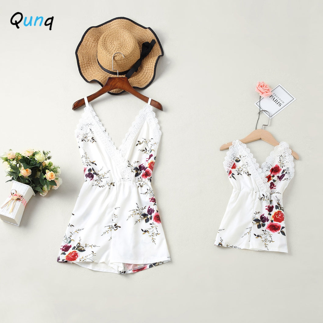 Qunq Mommy and Me Summer Romper 2021 New Flower Prints White Color Family Matching Outfits Lace Women Girls Daughter Onesie