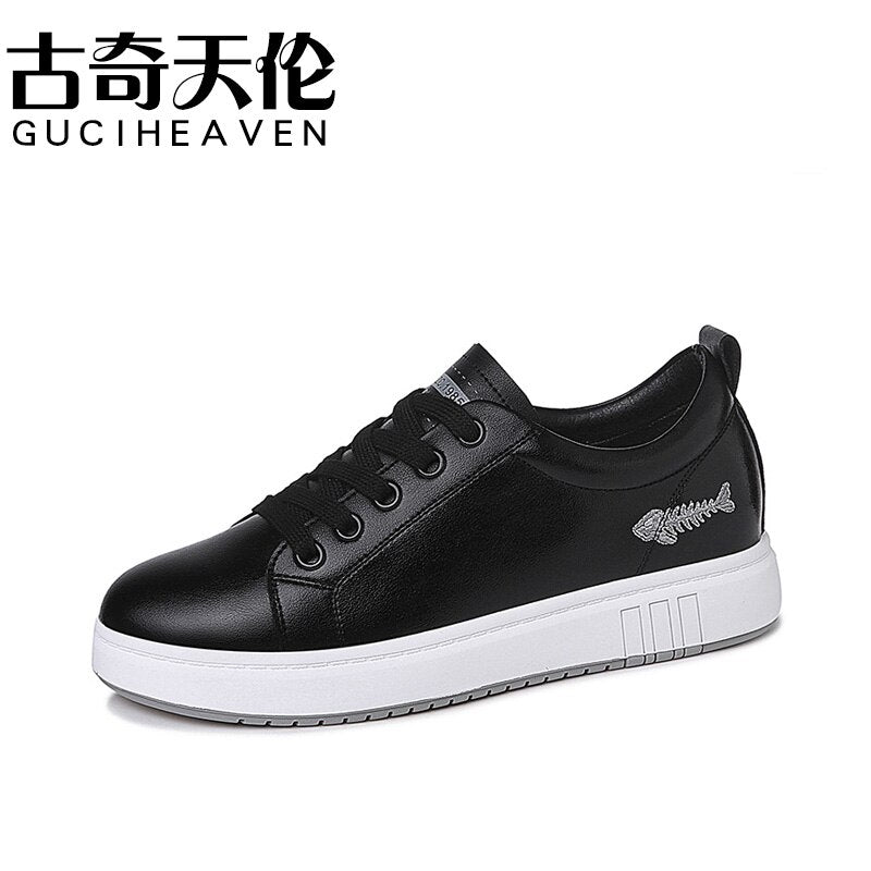 Ladies round toe platform low-top shoes, fish bone embroidery casual white shoes