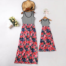 Load image into Gallery viewer, Family matching outfits Dresses 2021 Summer Clothes Mommy And Me Sleeveless Flower Print Maxi Dresses Family Summer Matching Set
