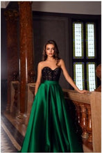 Load image into Gallery viewer, Elegant Maxi Dress Party Green Patchwork Sexy Dresses Summer Vintage Women Plus Size Sleeveless Breast Wrap Lace Dress
