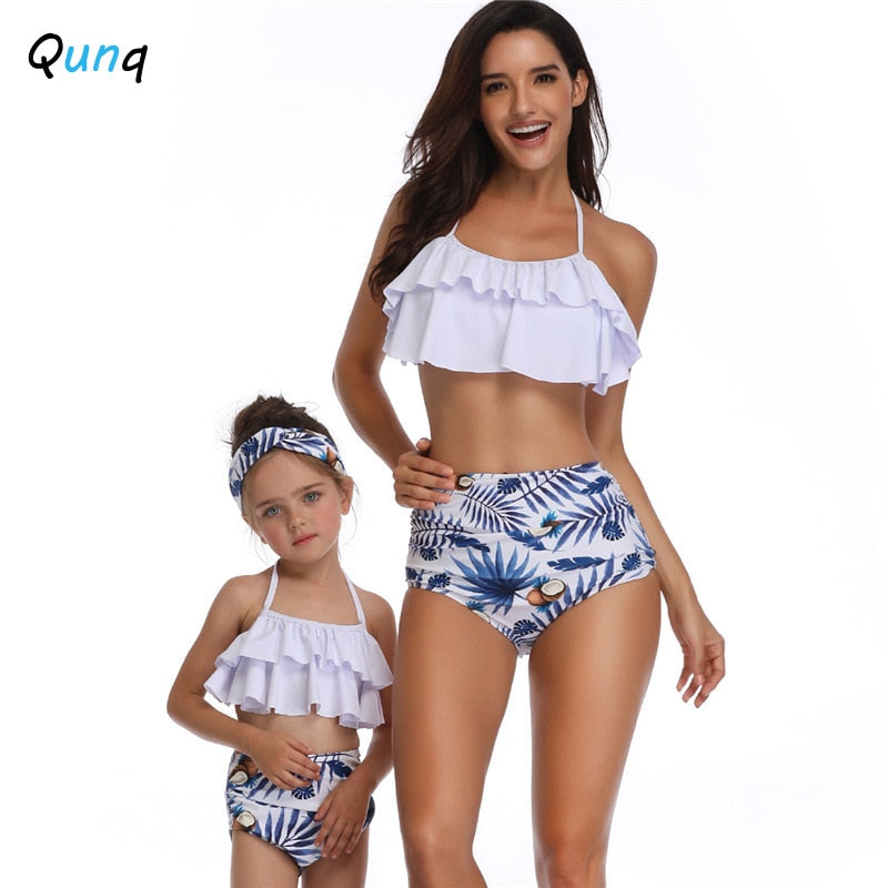 Qunq Mommy and Me Swimsuit 2021 New Summer Family Matching Swimwear Ruffle Bikini Bathing Suit Mother Daughter Beachwear