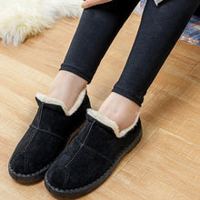 Load image into Gallery viewer, COVOYYAR 2021 Moccassins Winter Shoes Woman Warm Plush Women Flats Cotton Shoes Ladies Loafers Casual Shoes Slip On WFS2037
