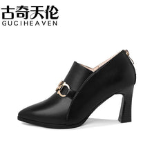Load image into Gallery viewer, Ladies pointed toe thick heel single shoes, back zipper solid color women&#39;s shoes
