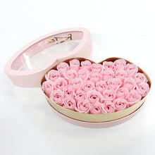 Load image into Gallery viewer, Lip-shaped Gift Box+Soap Flowers Romantic Valentine&#39;s Day Gift Wedding Bouquet Souvenir Cake Holding Flowers Packaging Gift Box
